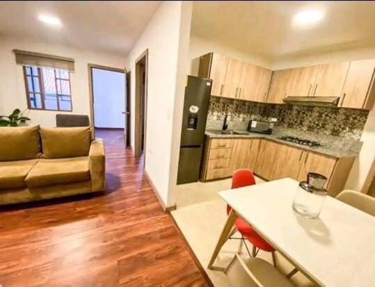 Suites Amobladas Cuenca Centro Kültér fotó